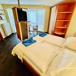 Residenz Seestern, Seenest * Rostock